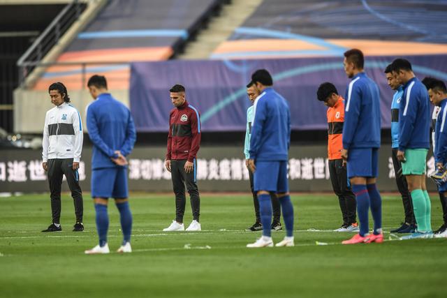 东契奇22+10+9卡椒低迷 独行侠力克快船2-1